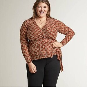 Cabi Ringleader Wrap Blouse 3951 size Medium
